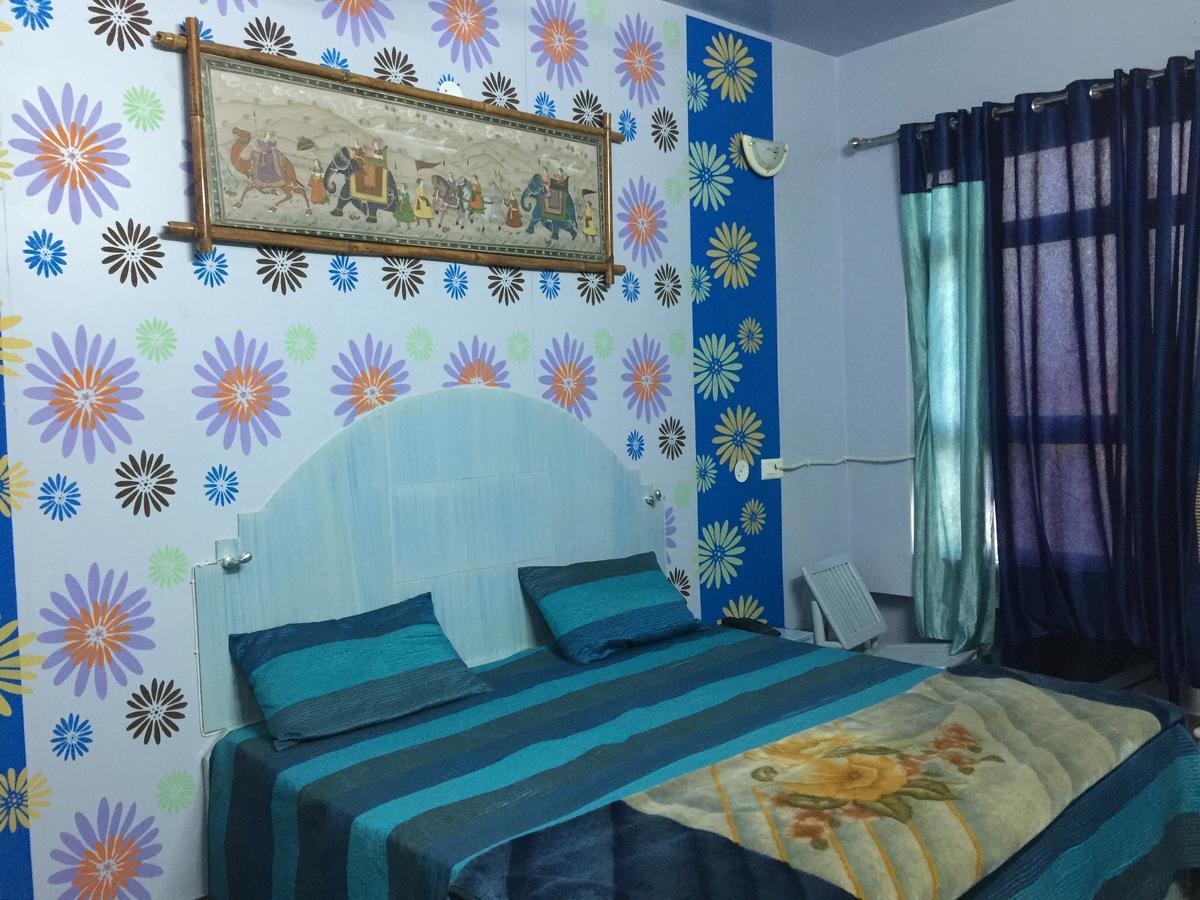 Harsh Hotel Suratgarh Exterior photo