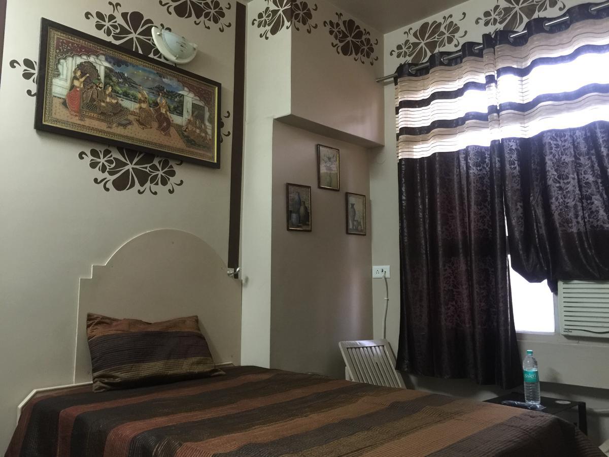 Harsh Hotel Suratgarh Exterior photo